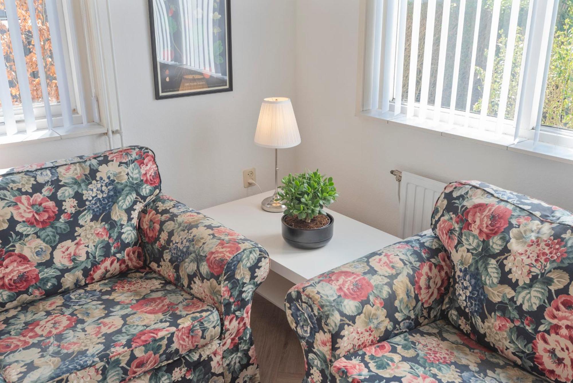 Therese Characteristic Garden Cottage Zandvoort Bagian luar foto